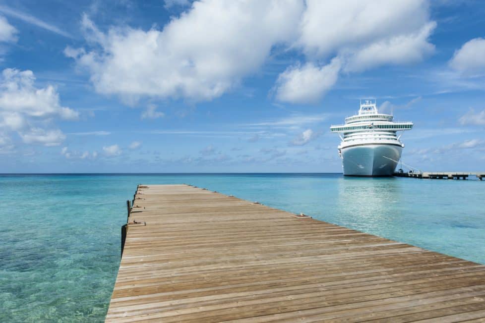 Tourguide auf einem Kreuzfahrtschiff