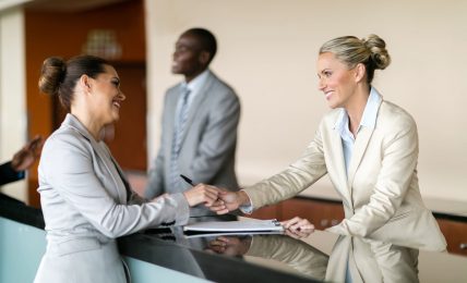 Kleidung von Frauen beim Vorstellungsgespräch