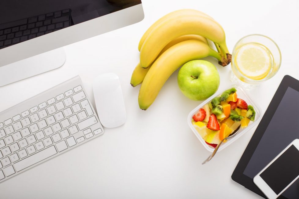 Gesund im Büro - hilft bereits Obst?