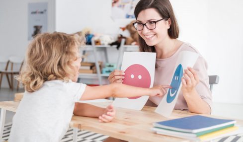 Heilpädagogen können sich auf Kinder spezialisieren